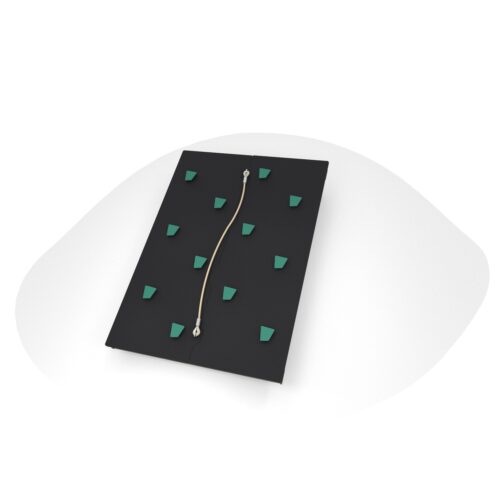 Kierrätysmuovi kiipeilyseinä rinteeseen